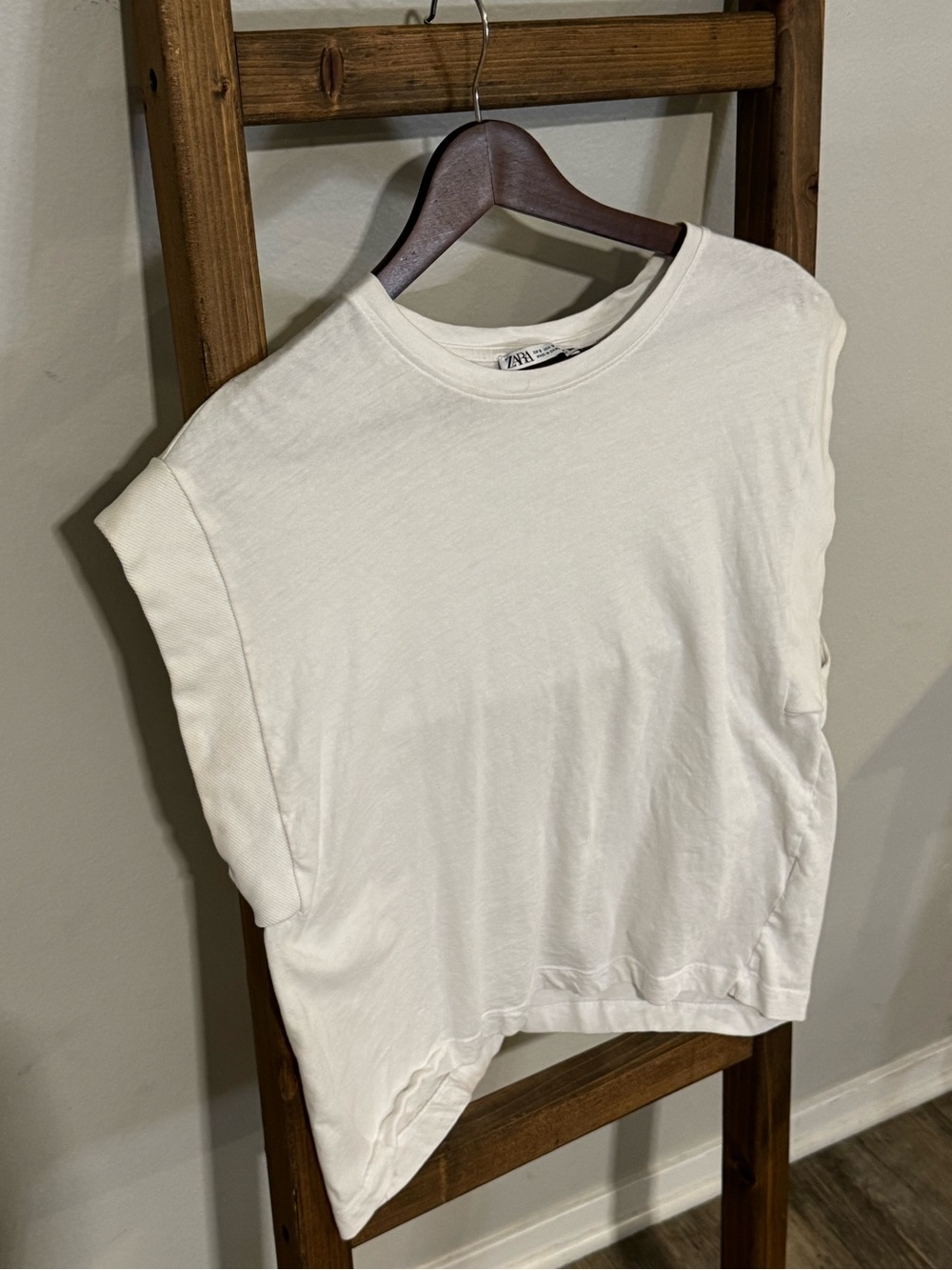 Zara Off-White Sleeveless Muscle Tee